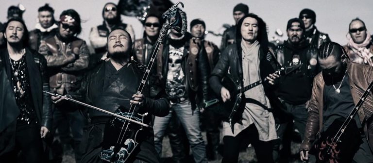 The Hu groupe de heavy metal et chant traditionnel mongol