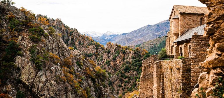 Abbaye Saint Martin du Canigou dans le Languedoc Roussillon