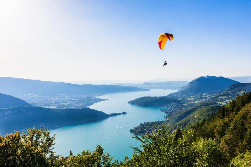 Vol parapente Annecy au-dessus du lac