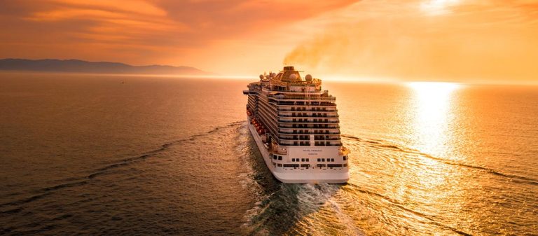 vacances et voyage sur un bateau de croisière