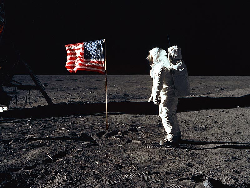 mission Apollo l'Homme marche sur la lune