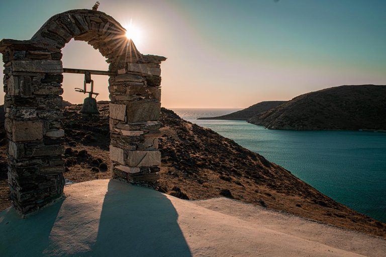 Voyage en Grèce sur l'île de Kythnos