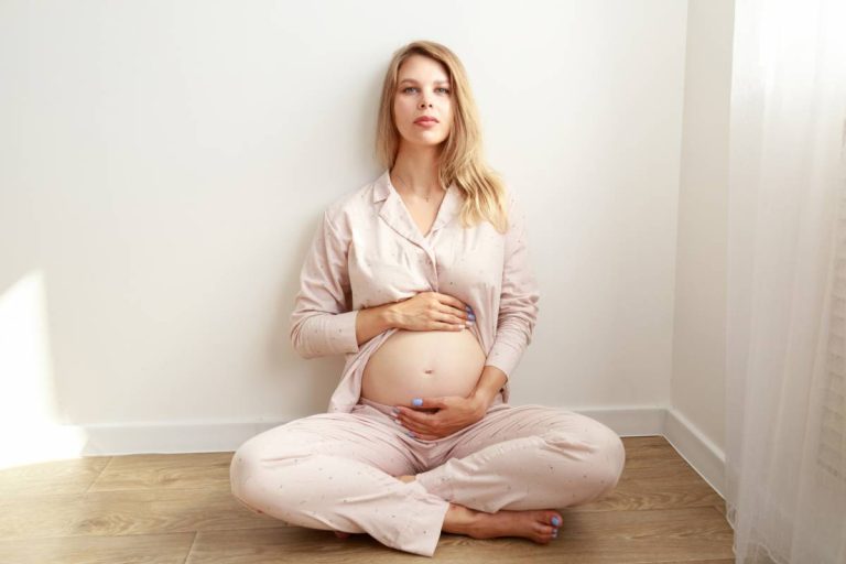 femme enceinte massage périnée