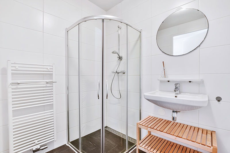 cabine de douche d'angle